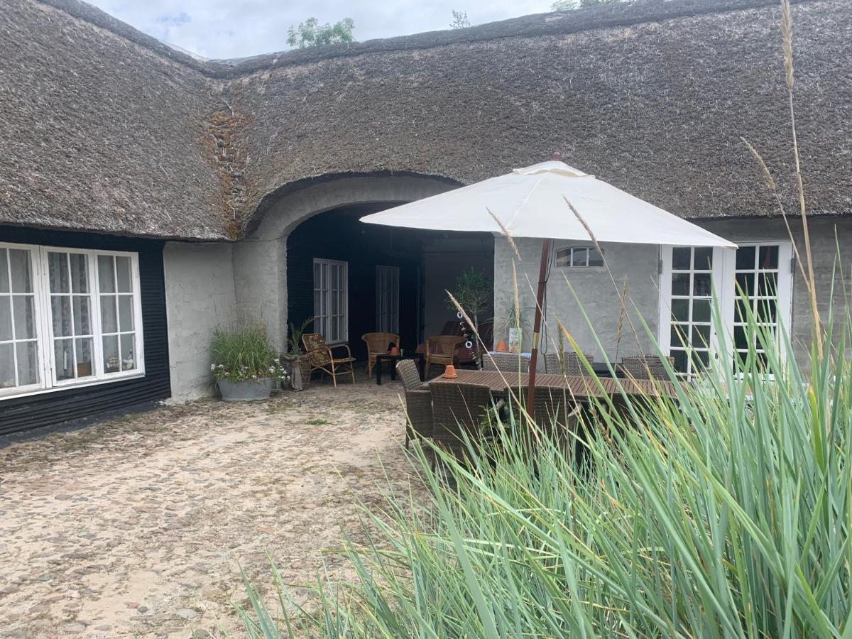 Farm61 Badehotellet I Det Midtjydske - Alder +18 Ar Tjele Extérieur photo